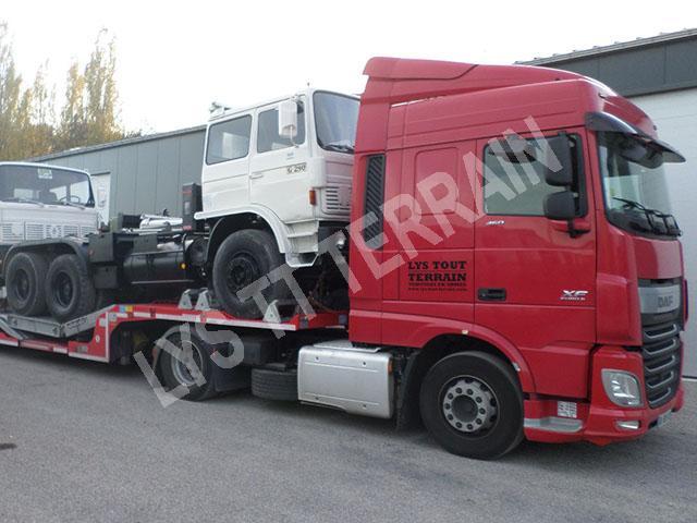 Livraison de 12 Renault GBC 180 en Côte d'Ivoire